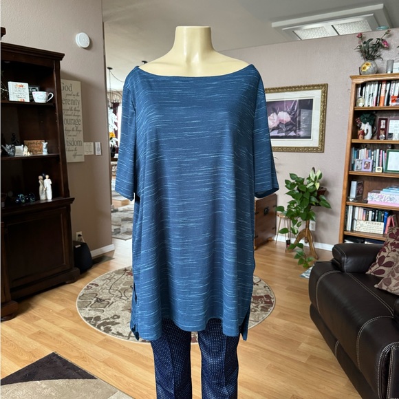 Lane Bryant blue & white short sleeve blouse-size XXXL - Picture 4 of 8